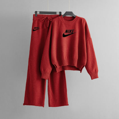 NlKE - Completo Elegante da Donna